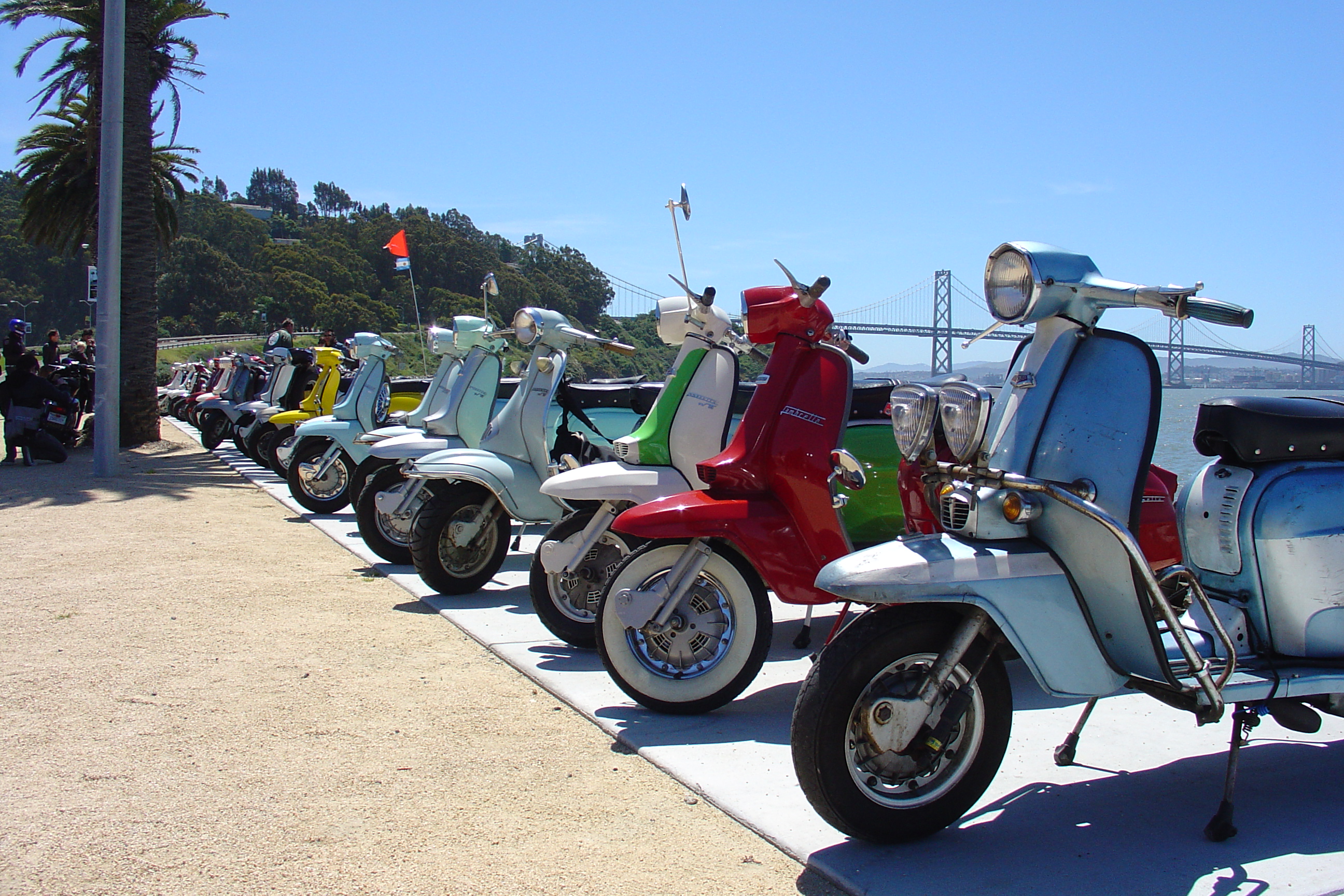 rent-a-scooter-in-milos-header